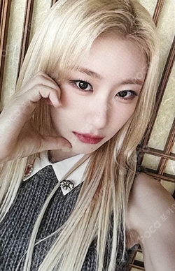 Pocamarket, ITZY CHAERYEONG GOLD MAKESTAR K-pop Photocard