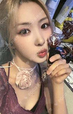 MINI LIGHT KEYRING Ver.1 YOOHYEON photocard image