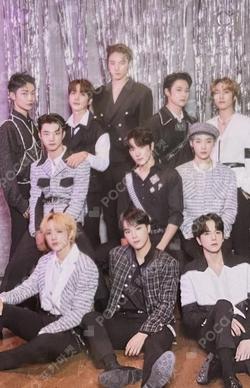 KCON:TACT HI 5 BEHIND PHOTOCARD GARLAND Unit photocard image