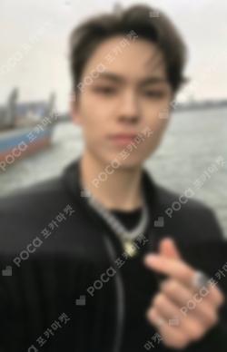 Face the Sun YIZHIYU VERNON photocard image