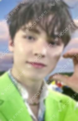 SECTOR 17 WEVERSE JAPAN VERNON photocard image