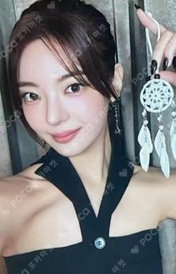 GOLD SPECIAL EDITION Imaginary Friend Ver. LIA photocard image