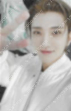 Seventeen JOSHUA photocard image