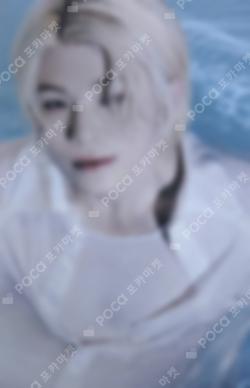 SPILL THE FEELS Photo Card Set FEEL BLUE ver. WOOZI photocard image