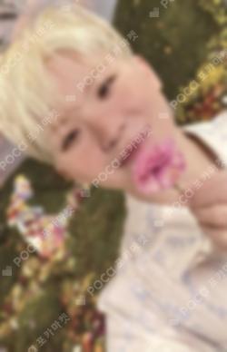 SECTOR 17 Target Exclusive WOOZI photocard image