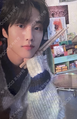 THE BOYZ POP-UP STORE THE AZIT RANDOM PEAK KEYRING & PHOTOCARD