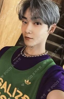 DICON ISSUE N°13 : THE BOYZ BOn voYage A-type KEVIN photocard image