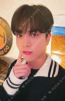 THE BOYZ POP-UP STORE THE AZIT NECKLACE & PHOTOCARD