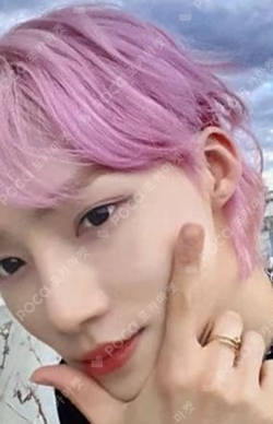 DICON ISSUE N°13 : THE BOYZ BOn voYage A-type