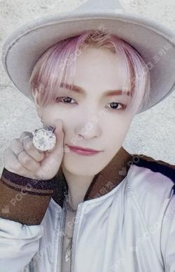 GOLDEN HOUR : Part.1 APPLEMUSIC LUCKY DRAW HONGJOONG photocard image
