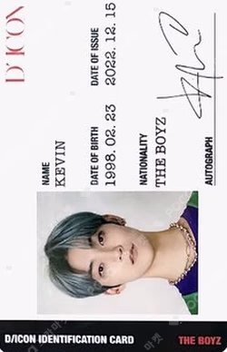 DICON ISSUE N°13 : THE BOYZ BOn voYage A-type