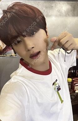 DICON ISSUE N°13 : THE BOYZ BOn voYage A-type JU HAKNYEON photocard image