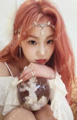 TIPI-TAP WHOSFAN LUCKY DRAW CHAEHYUN photocard image