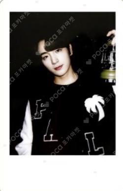 2022 THE BOYZ FAN CON：THE B-ROAD HALF ZIP-UP SWEATSHIRT