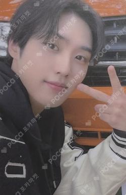 2022 THE BOYZ FAN CON：THE B-ROAD KIOSK A VER.