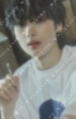 TXT HUENINGKAI photocard image