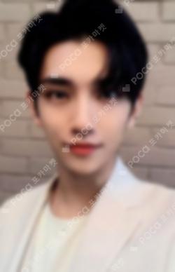 Seventeen JOSHUA photocard image