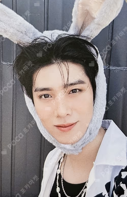 FANTASY BEATROAD HWIYOUNG photocard image