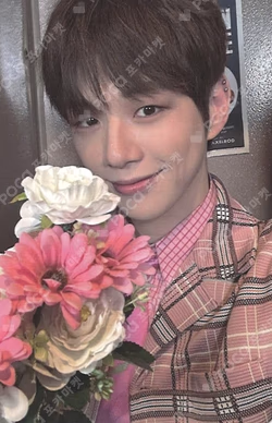 ACT A VER. KANG DANIEL photocard image