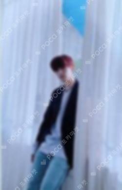 YOU MADE MY DAWN BROADCAST DK photocard image