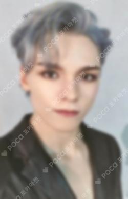 An Ode Begin ver. VERNON photocard image