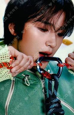 NCT HAECHAN photocard image