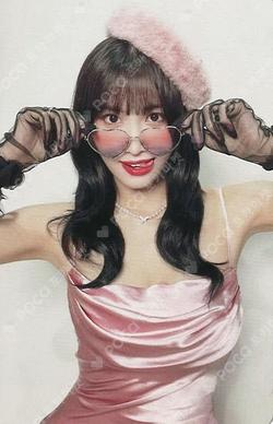 HAUTE COUTURE Member Solo Jacket Edition MOMO photocard image