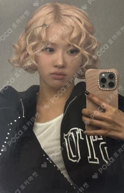 rosie's number one listening party ROSE photocard image