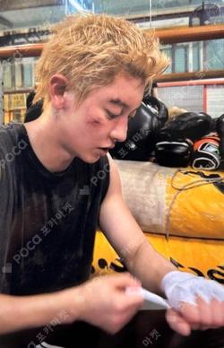 Black Out QQ MUSIC CHANYEOL photocard image