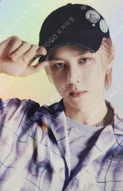 Give Me That POSTCARD + HOLOGRAM PHOTO CARD SET KUN photocard image