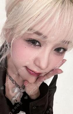 THE STAR HIKARU photocard image