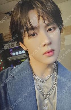 NCT KUN photocard image