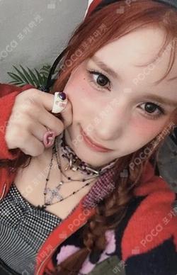 TIPI-TAP KTOWN4U POP-UP STORE LUCKY DRAW HUENING BAHIYYIH photocard image