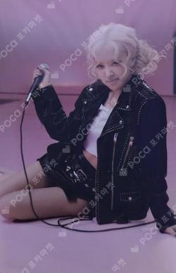 ROSÉ Pop-Up Store at The Hyundai Seoul Key Chain ROSE photocard image