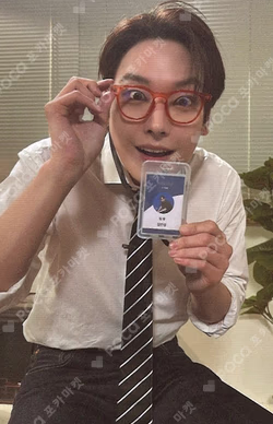 ISNL : SF9 INSEONG'S SATURDAY NIGHT LIVE TRADING PHOTO CARD