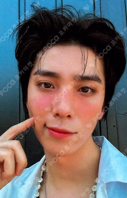FANTASY EVERLINE HWIYOUNG photocard image
