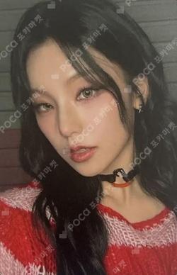 ITZY YEJI photocard image