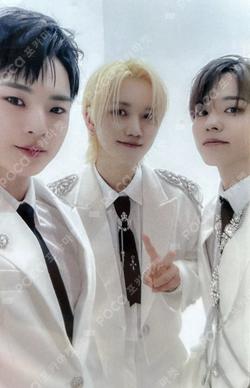 SPOTLIGHT IN SEOUL BALL CAP Unit photocard image