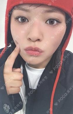 TWICE JEONGYEON photocard image