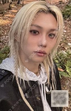 合 (HOP) POP-UP STORE STICKER BOOK EVENT FELIX photocard image