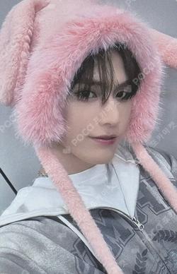 HOUSE OF TRICKY : WATCH OUT fromm store JINSIK photocard image