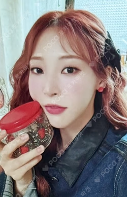 MOON BYUL 2025 SEASON'S GREETINGS 사계향수(四季鄕愁) Bizent Mall