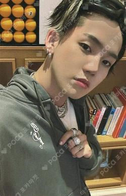 BEST FRIEND FOREVER POP-UP ZIP-UP HOODIE CHOI HYUN SUK photocard image