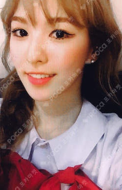 The Red WENDY photocard image