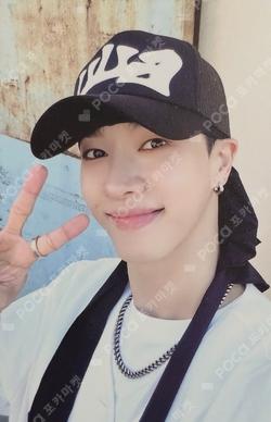 2025 SEASON’S GREETINGS CALENDAR TRADING PHOTO CARD