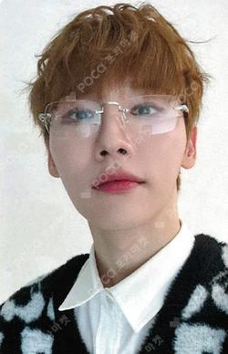 THE FUTURE IS OURS : FOUND MINIRECORD JEON WOONG photocard image