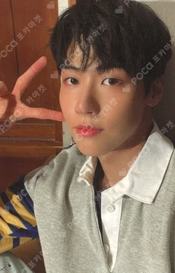 Man on the Moon OUTSIDE ver.