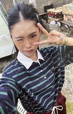 2025 SEASON’S GREETINGS LET'S GO ON A TRIP MIMI photocard image