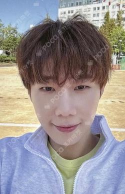 INFINITE 2025 SEASON'S GREETINGS PRE- ORDER KimSungKyu photocard image