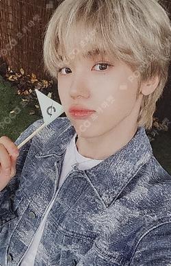 2025 SEASON'S GREETINGS CRAVITY'S BFF TRIP APPLEMUSIC SEONGMIN photocard image